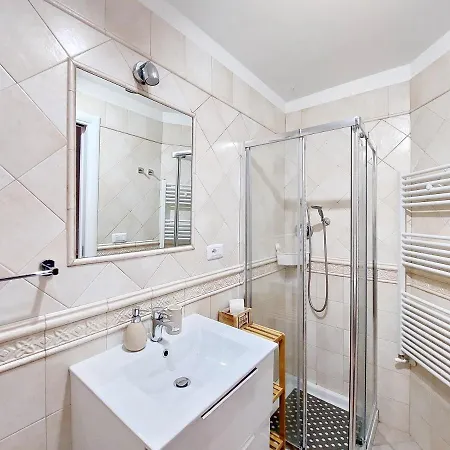 Lacorte Byfrancy Holiday home *